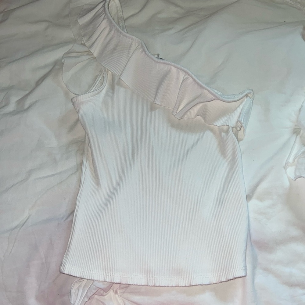 Strap ruffle white top